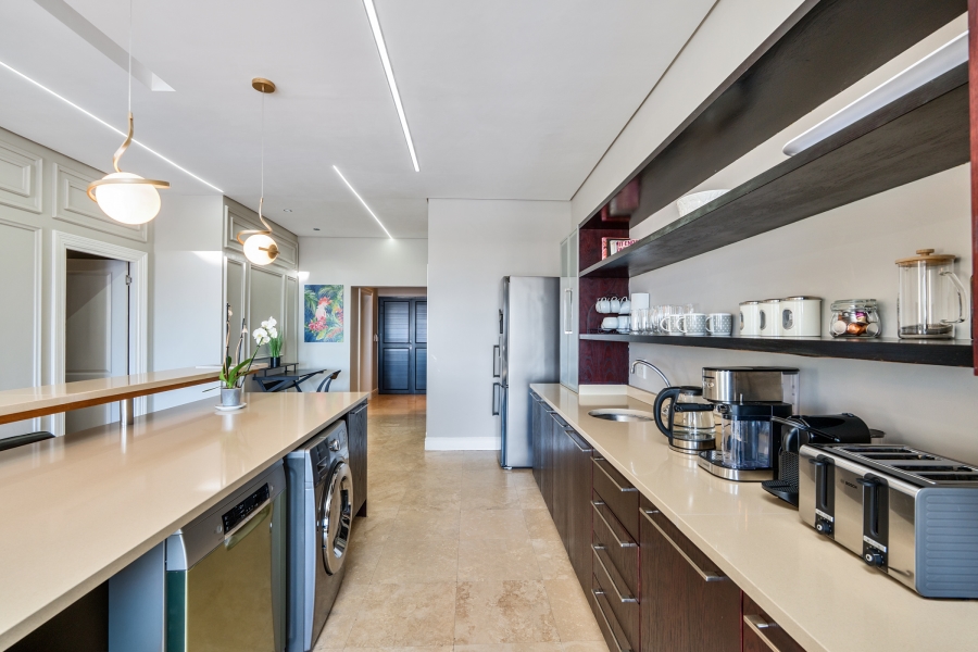 To Let 2 Bedroom Property for Rent in Camps Bay Western Cape